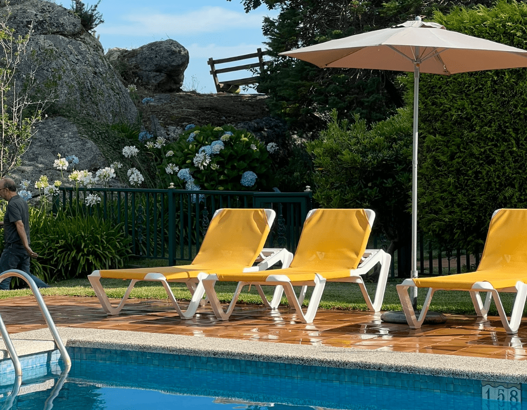 11. Zonas comunes (piscina)